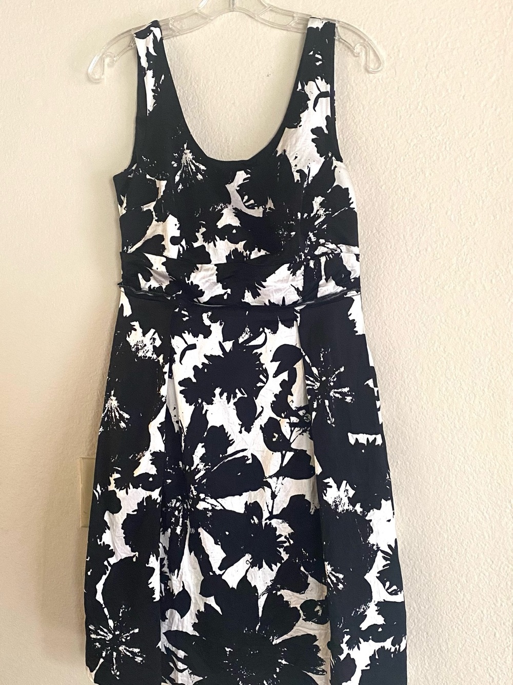 Ann Taylor Black and White Floral Midi Dress